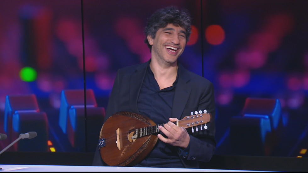 Mandolin virtuoso Avi Avital puts the string instrument back on the